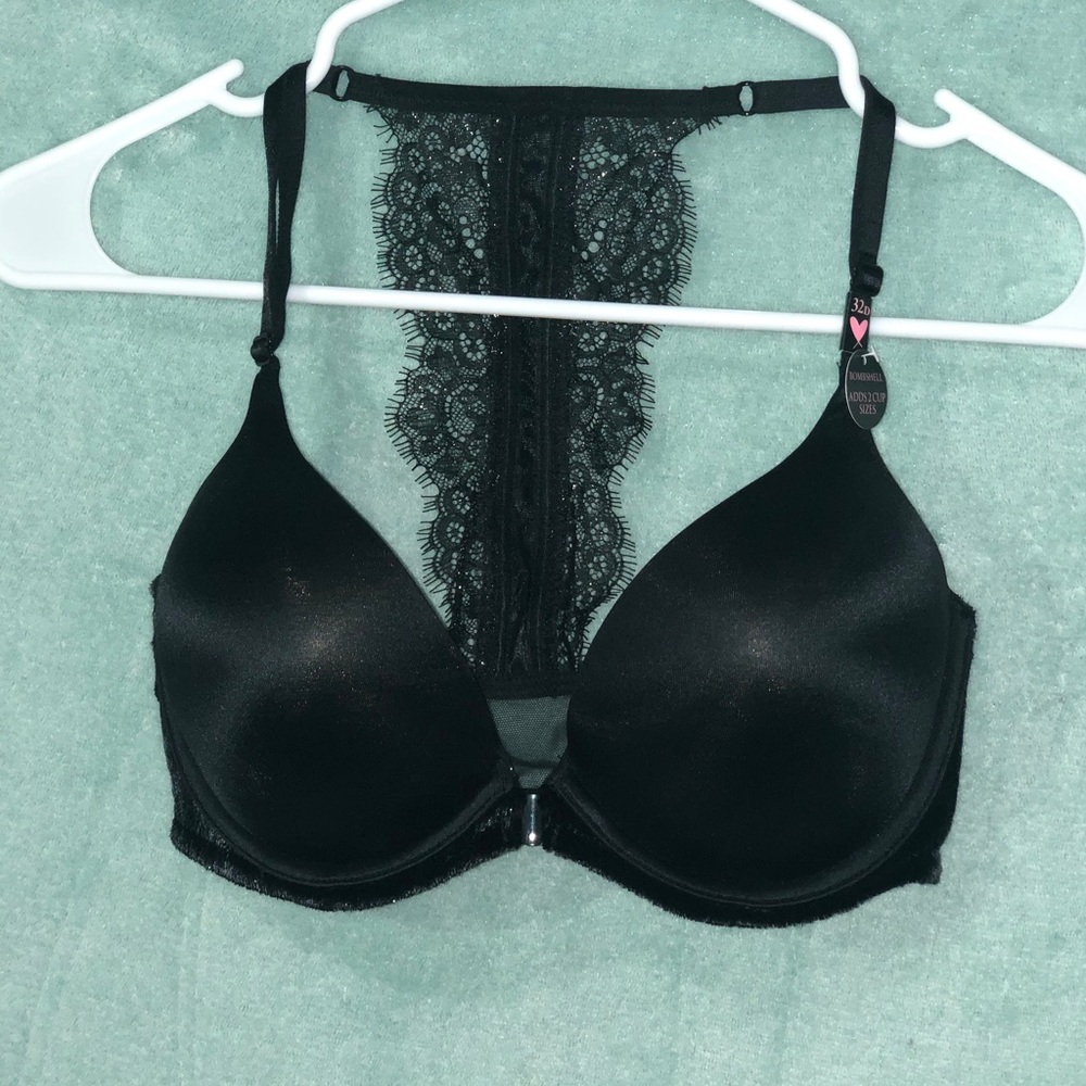 Black lacy bra